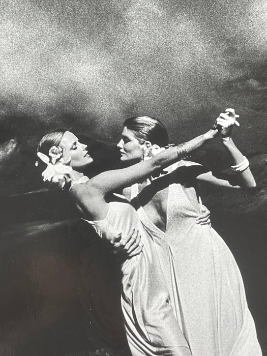 Alt Tag: Helmut Newton Cheryl Tiegs Rene Russo Hawaii 1974 vintage silver gelatin print black-and-white fashion portrait 20x24