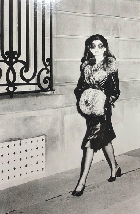 Alt Tag: Helmut Newton Comme Jackie O vintage silver gelatin print French Vogue Paris 1972 20x24 photo woman in fur coat sunglasses